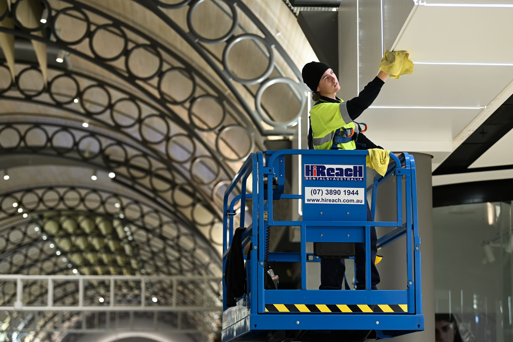 Ladderfree High Access Cleaning System By CMS